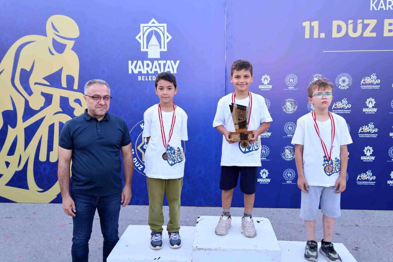 Konya’da 500’e yakın çocuk şampiyonluk için pedal çevirdi 14